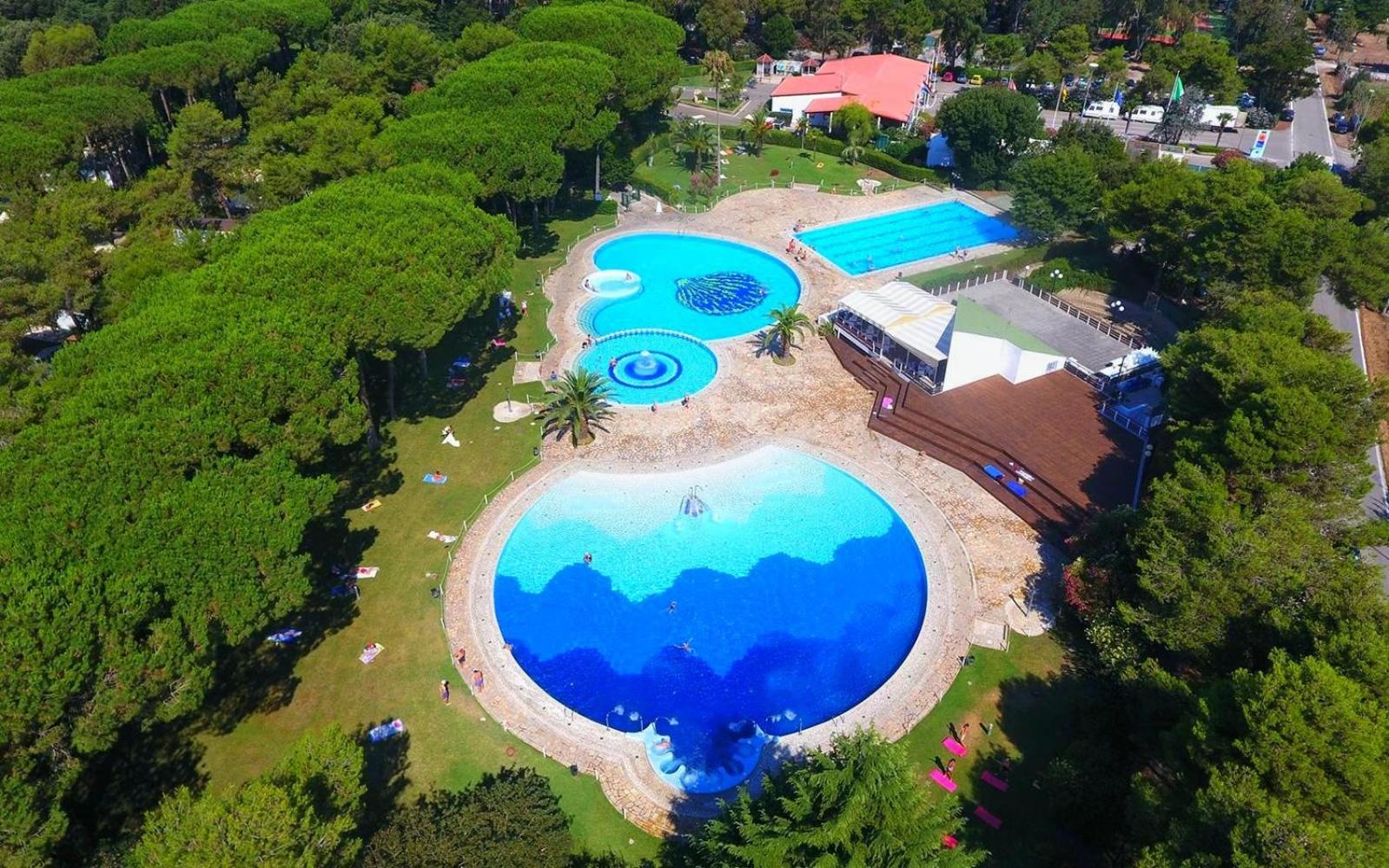 Small Camp Baia Domizia Esterno foto